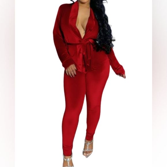 Marysol.Boutique Suit Red Velvet Collard Suit Women's - Picture 1 of 5
